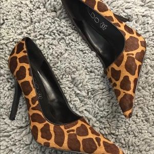 New w/o box Aldo Pumps Size 6